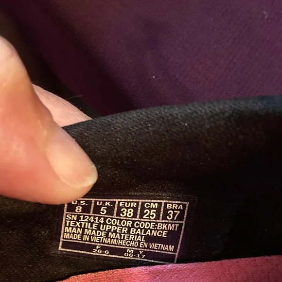 Skechers Colorful Striped Sneakers Size 8 - Picture 6 of 6